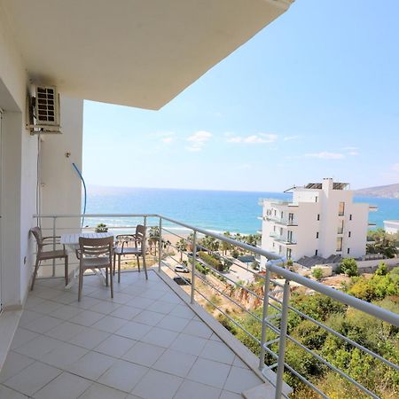 Blue Bay Apartments Sarande Bagian luar foto