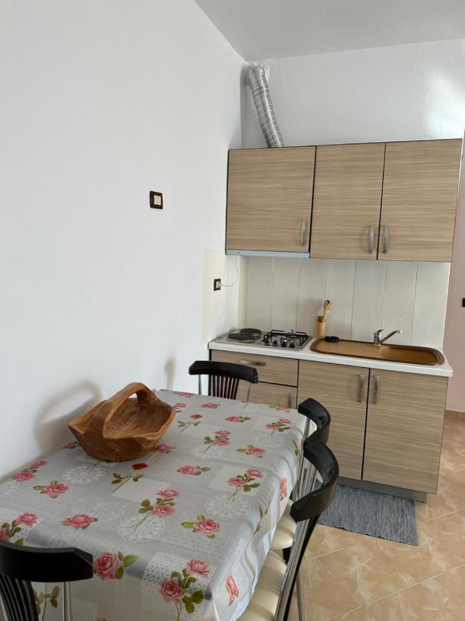 Blue Bay Apartments Sarande Bagian luar foto