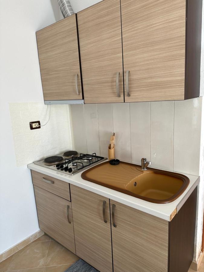 Blue Bay Apartments Sarande Bagian luar foto