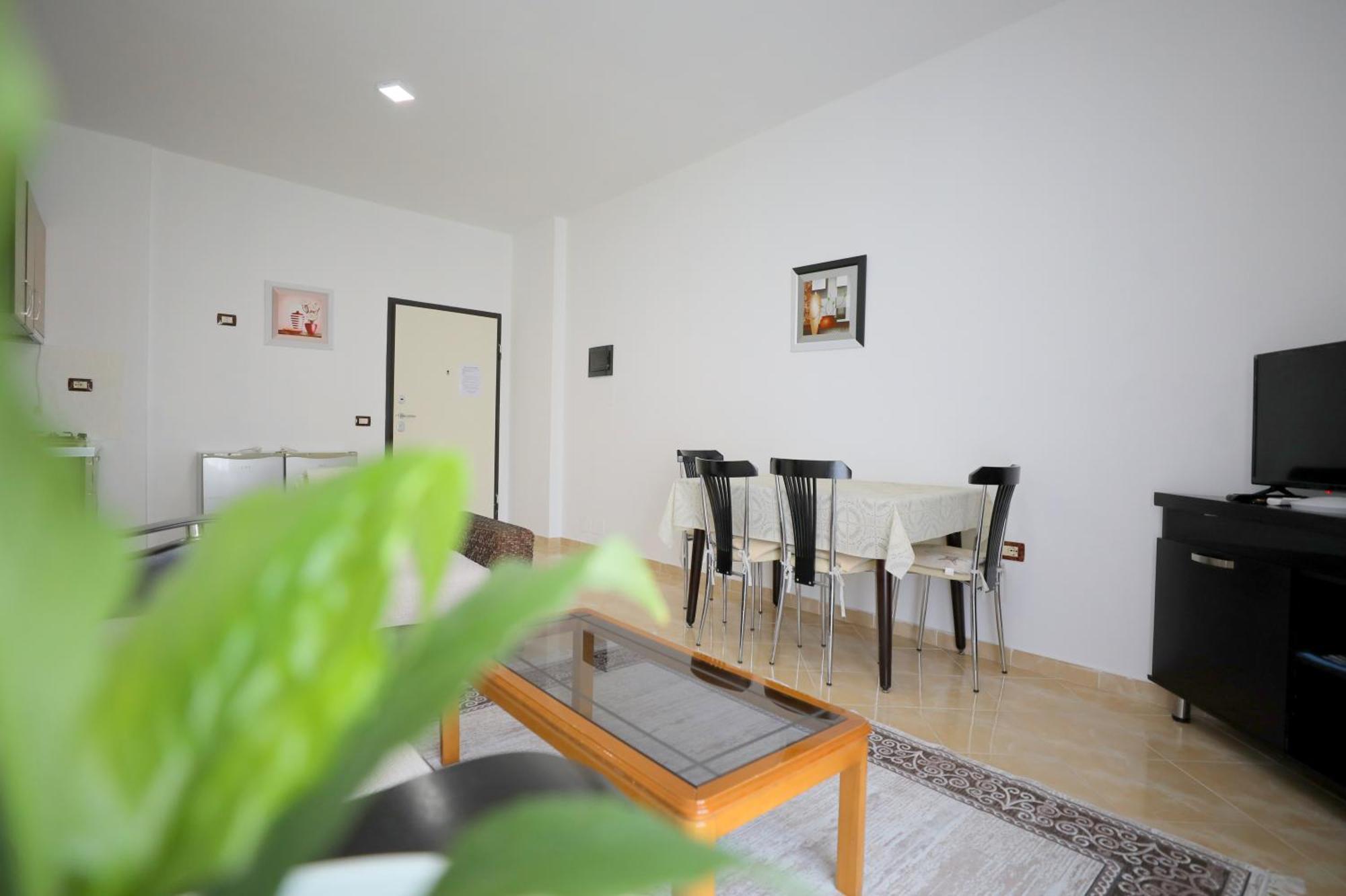 Blue Bay Apartments Sarande Bagian luar foto